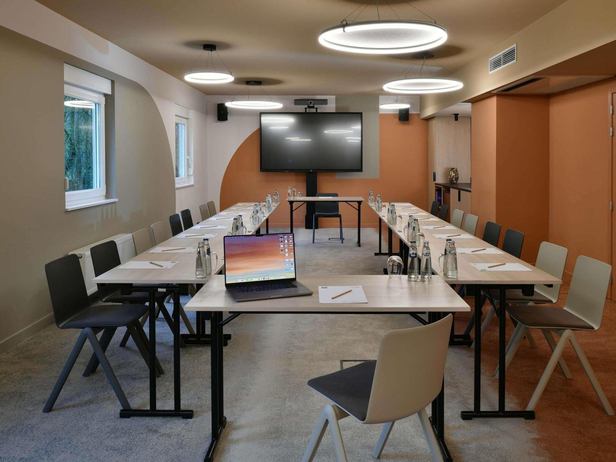 Ibis Styles Charleroi Airport Aero 44 Hotel Luaran gambar